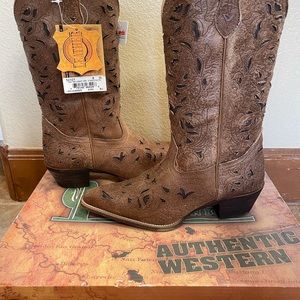 Laredo Crazy Horse Ladies Cowgirl boots